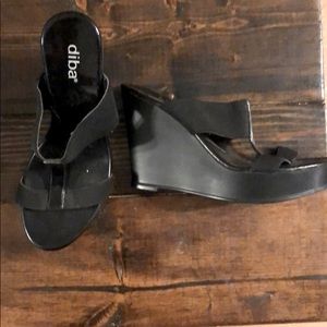 Diba black wedges